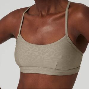 NWOT Alo Airlift Intrigue Bra
